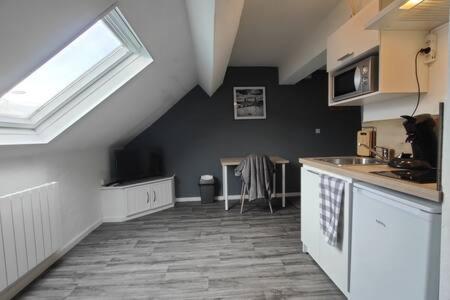 Studio "Sous Les Toits", Proche Hyper Centre Et Commerces ! Valenciennes Dış mekan fotoğraf